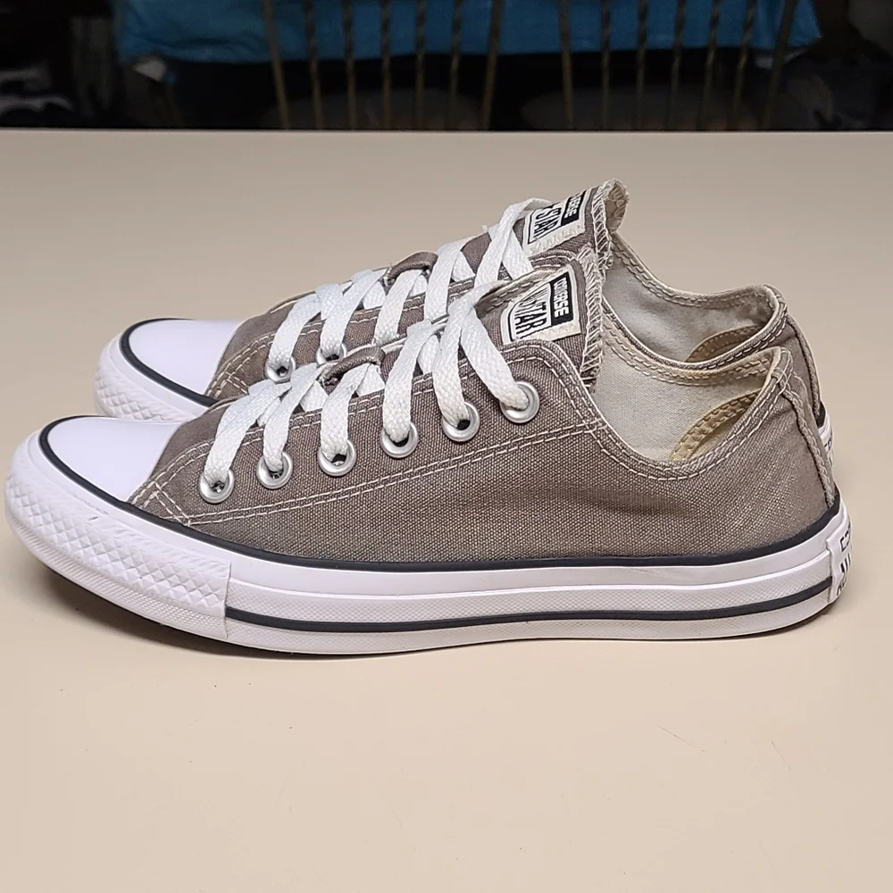 Converse CTAS low casual sneakers size 7 - Picture 5 of 9